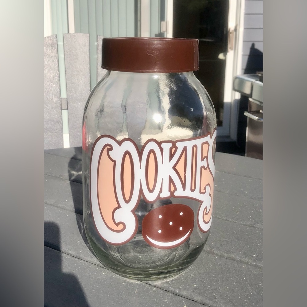 Mid century vintagr Cookie Glass Jar with Brown Lid